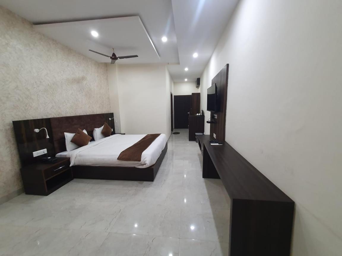 Akash Hotel Managed By Jk Hotels & Resorts Kathua Екстер'єр фото